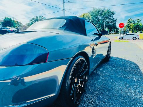 Used 2004 Porsche Boxster image 6