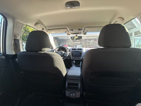 Used 2019 Subaru Legacy 2.5i Premium image 11