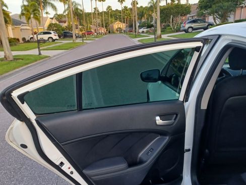 Used 2017 Kia Forte LX image 23