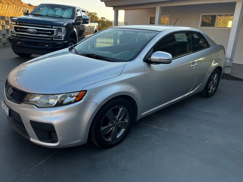 Used 2012 Kia Forte Koup EX image 1