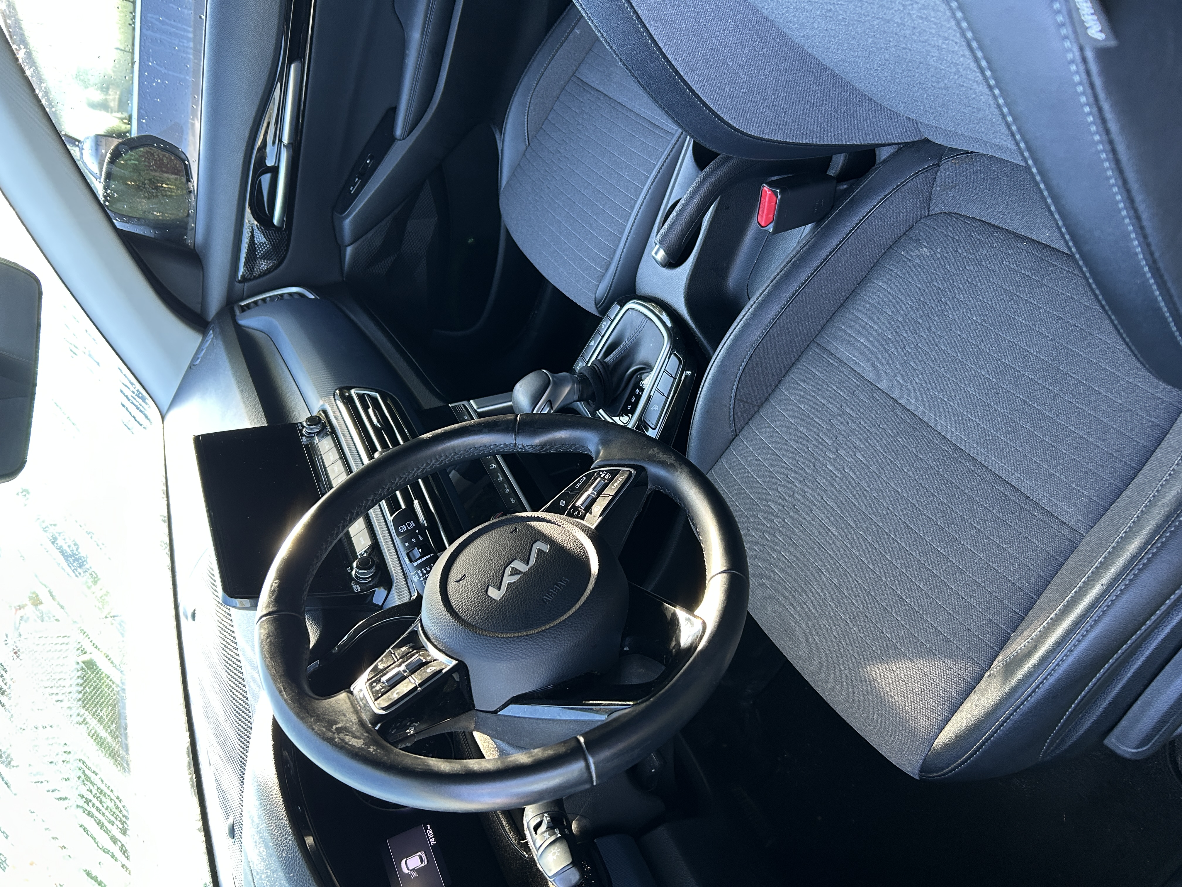 Used 2022 Kia Seltos S AWD/4WD image 5