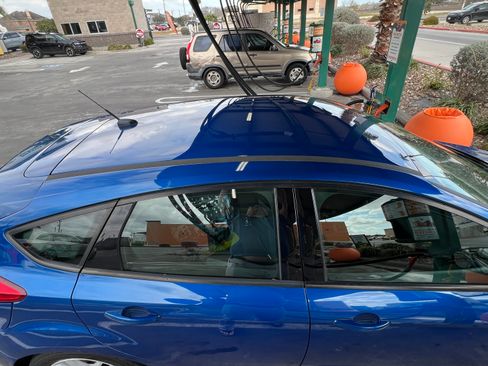 Used 2018 Ford Focus SE image 8