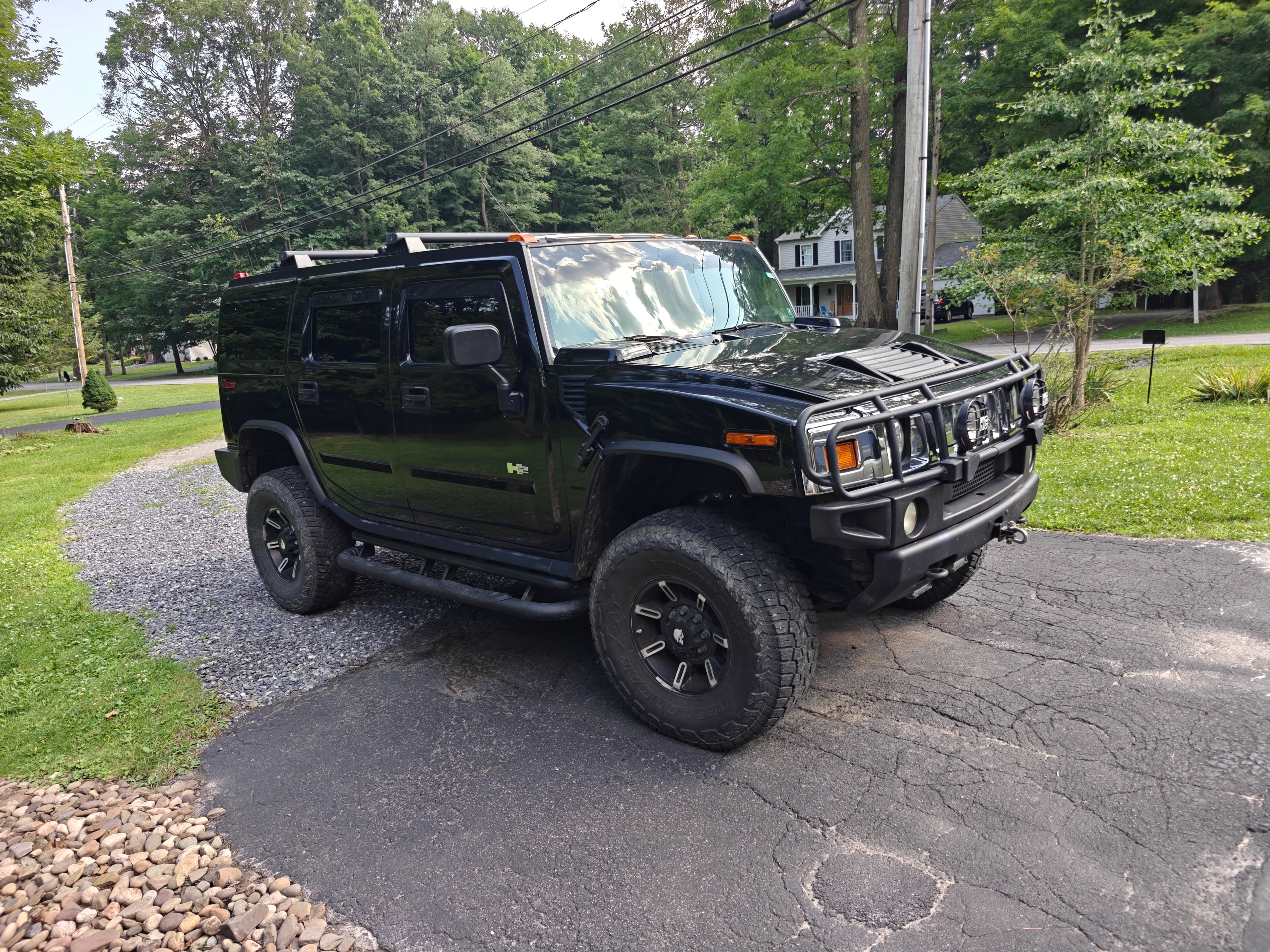 Used 2003 HUMMER H2 w/ Preferred Equipment Group AWD/4WD image 2