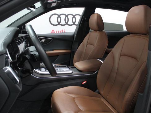 Used 2020 Audi Q8 Prestige w/ Prestige Package image 8