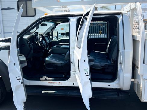 Used 2012 Ford F450 XL w/ Low Deflection Pkg image 4