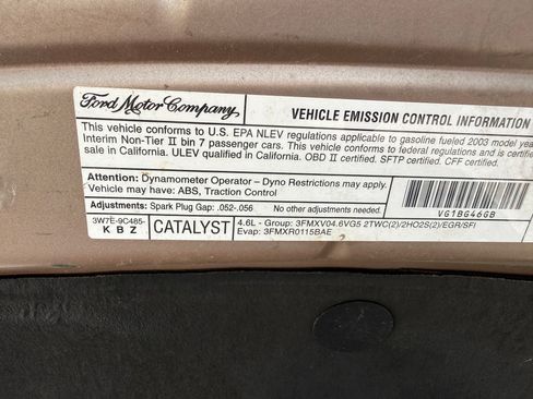 Used 2003 Mercury Grand Marquis GS image 25