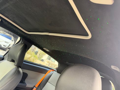 Used 2011 Volvo C30 image 12