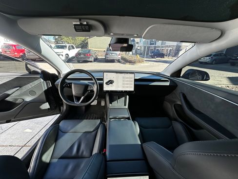 Used 2024 Tesla Model 3 Performance image 18