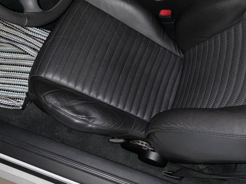 Used 2004 Ford Mustang Mach 1 image 13