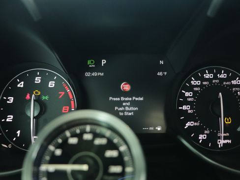 Used 2018 Alfa Romeo Giulia Quadrifoglio w/ Driver Assist Dynamic Package image 14