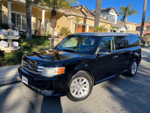 Used 2009 Ford Flex SEL image 5