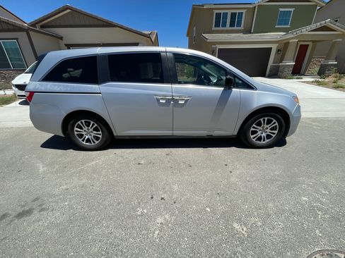 Used 2012 Honda Odyssey EX-L image 2
