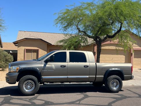 Used 2006 Dodge Ram 2500 Truck Laramie w/ Protection Group AWD/4WD image 1