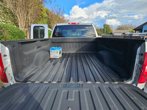 Used 2011 Chevrolet Silverado 2500 LT w/ Interior Plus Package image 15