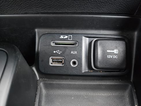 Used 2016 Jeep Cherokee Sport w/ Cold Weather Group image 13