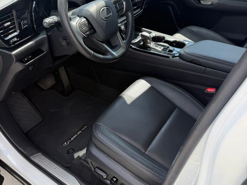 Used 2024 Lexus NX 350h AWD image 9