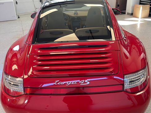 Used 2012 Porsche 911 Targa 4S AWD/4WD image 8
