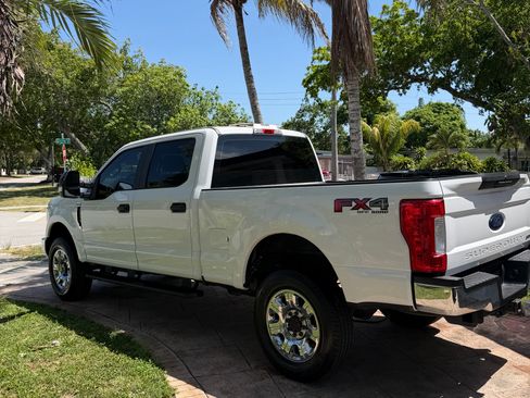 Used 2018 Ford F250 XL w/ Power Equipment Group AWD/4WD image 10