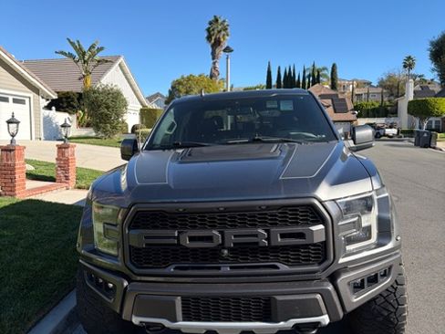 Used 2019 Ford F150 Raptor w/ Equipment Group 802A Luxury image 1