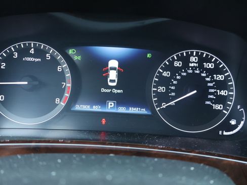 Used 2015 Hyundai Equus Signature image 13