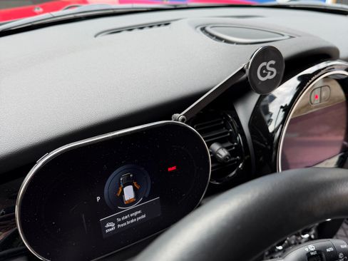 Used 2024 MINI Cooper SE image 23