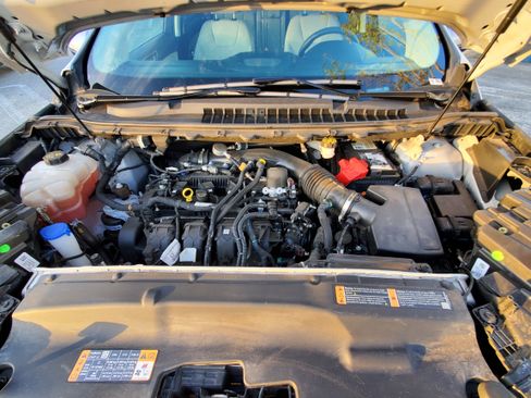 Used 2019 Ford Edge Titanium w/ Equipment Group 301A image 16