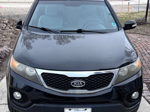 Used 2011 Kia Sorento LX w/ Convenience Pkg image 4