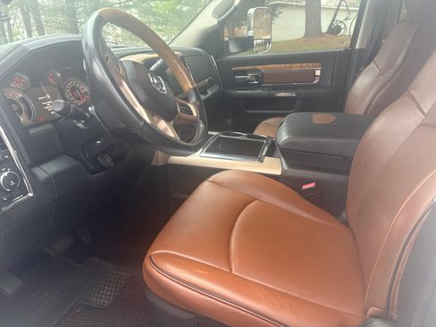 Used 2015 RAM 3500 Laramie Longhorn image 17