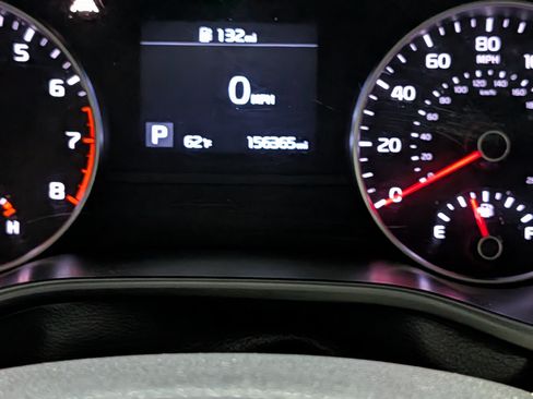 Used 2021 Kia Sportage LX image 2