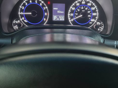 Used 2010 INFINITI G37 Convertible w/ Premium Pkg RWD image 13