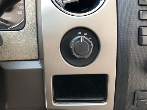 Used 2010 Ford F150 XLT image 16