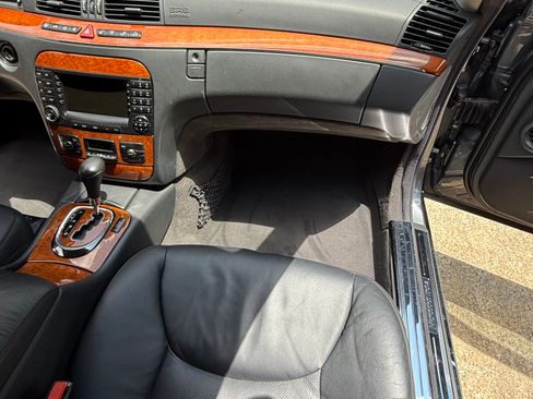 Used 2006 Mercedes-Benz S 430 S 430 Sedan 4D image 6