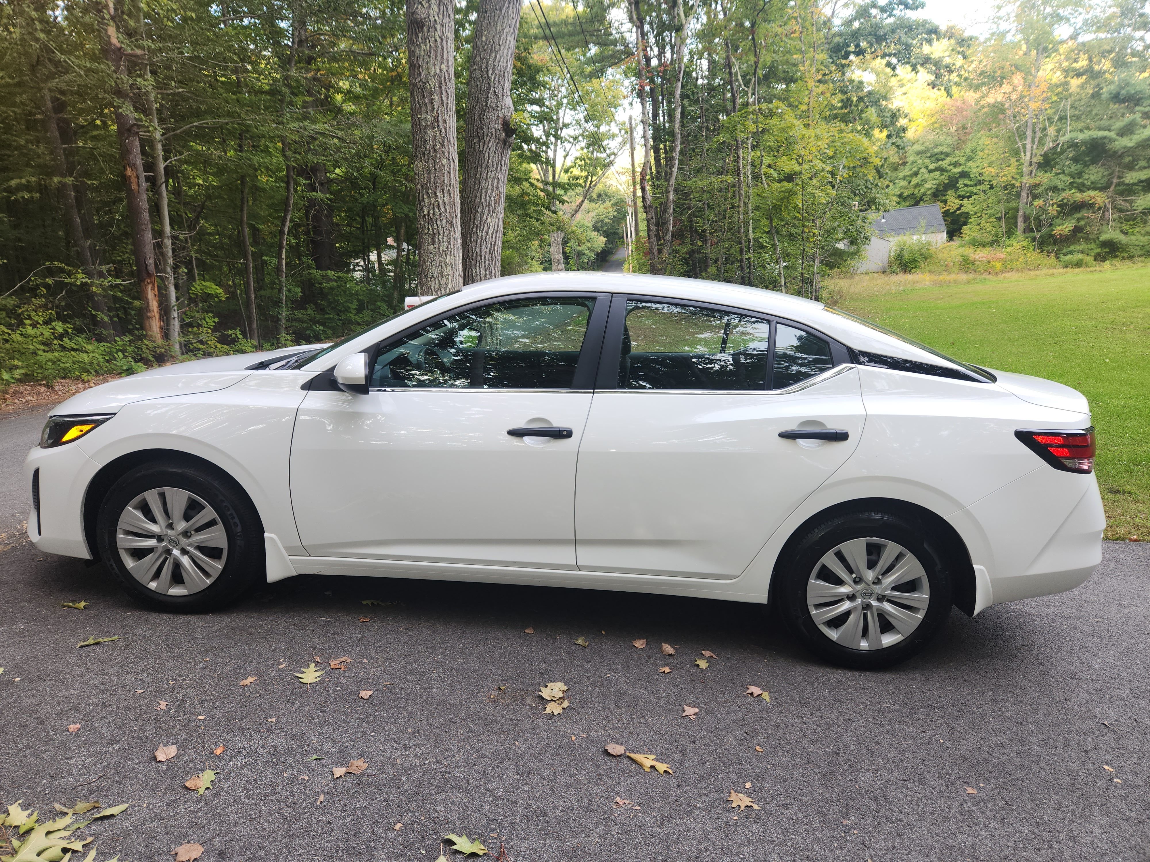 Used 2024 Nissan Sentra S FWD image 2