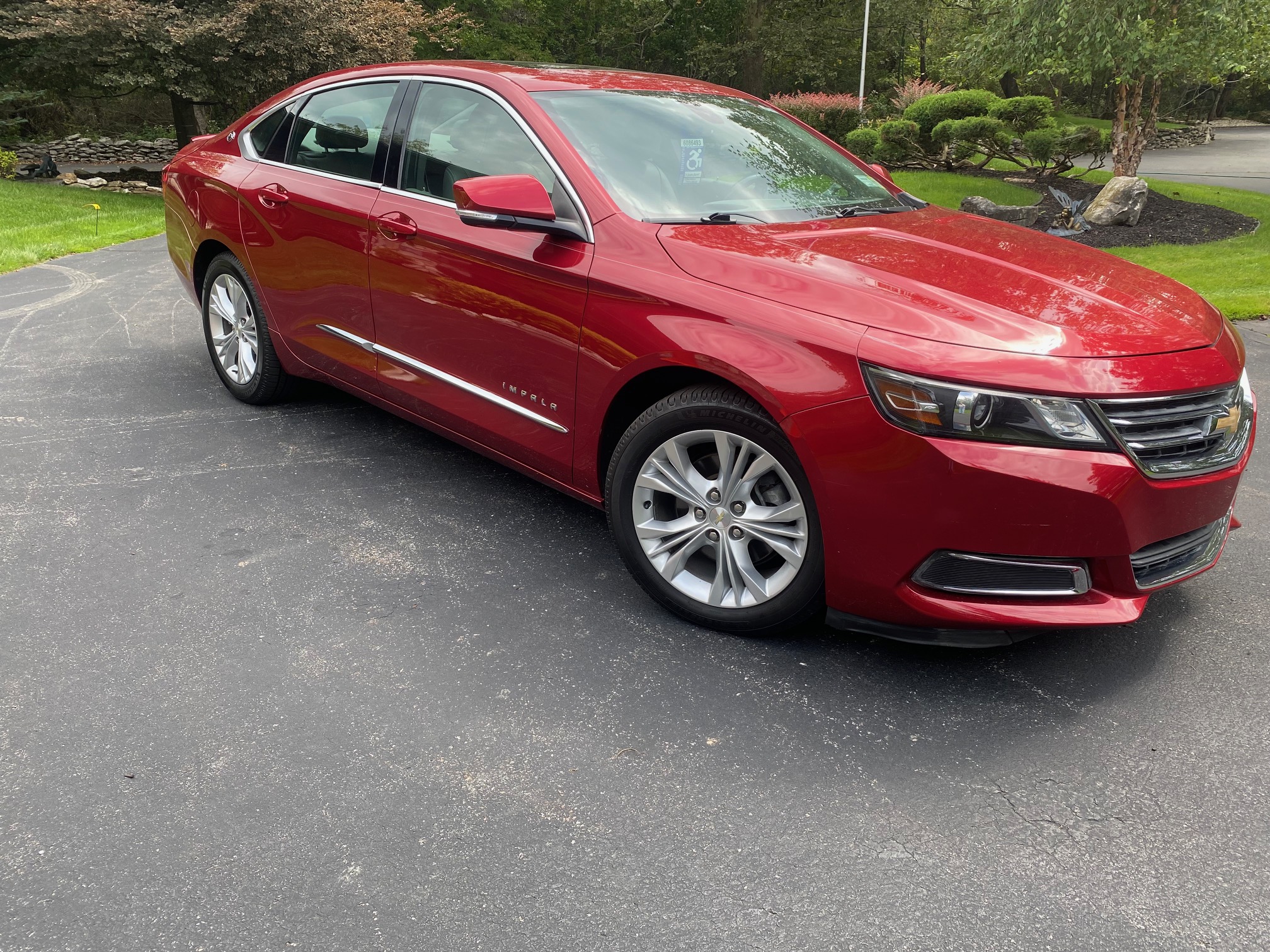 Used 2015 Chevrolet Impala LT w/ Convenience Package FWD image 2