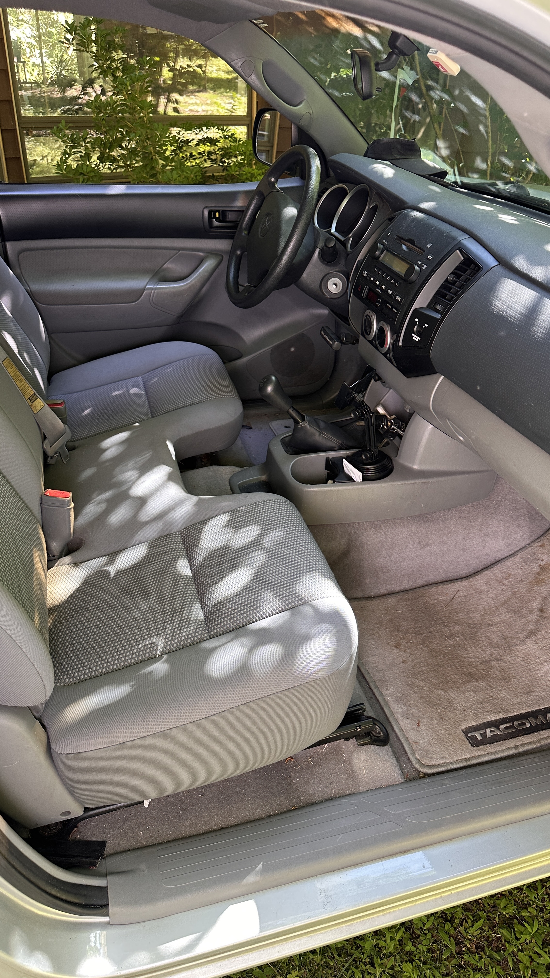 Used 2005 Toyota Tacoma 2WD Regular Cab image 5