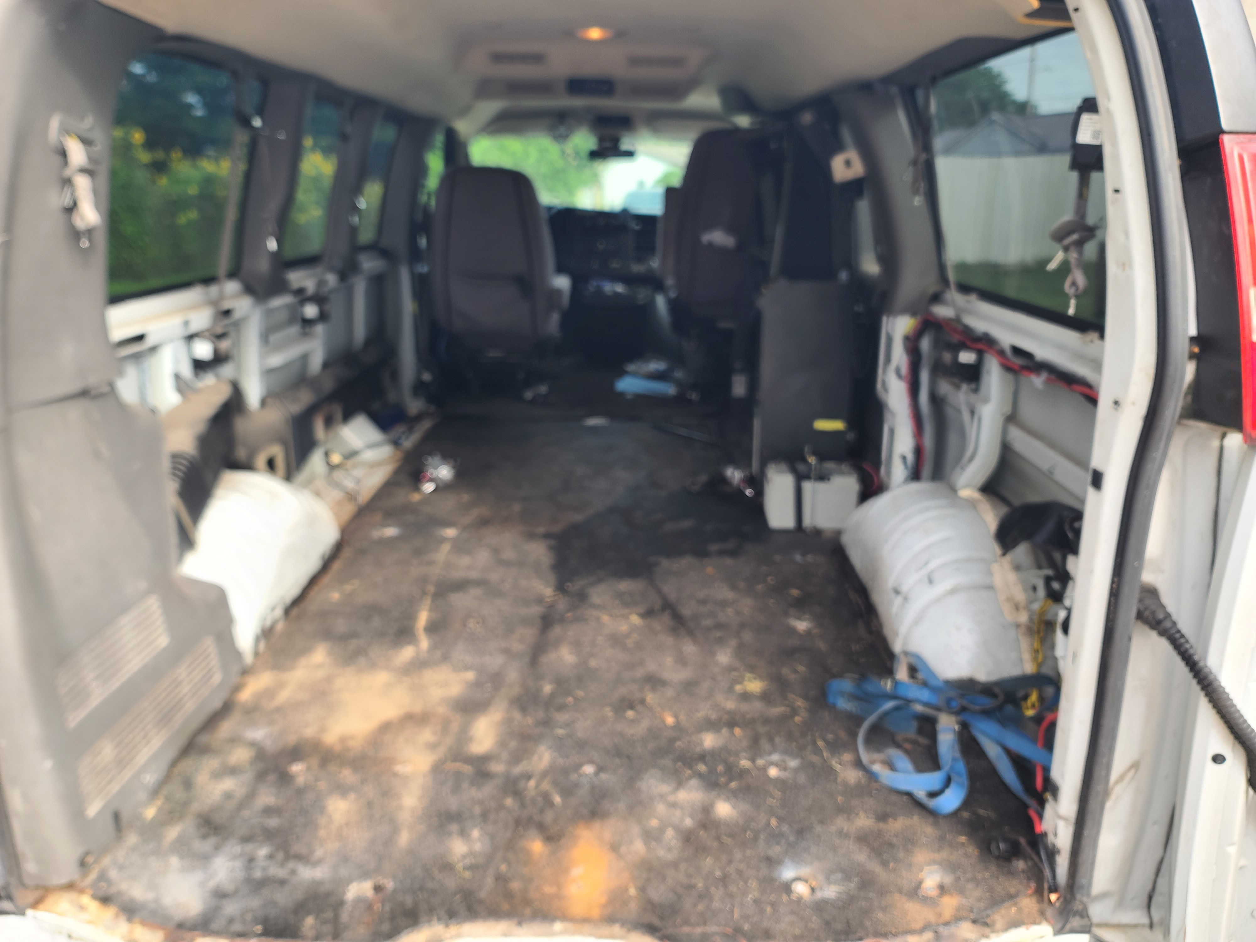 Used 2017 Chevrolet Express 3500 LT w/ LT Preferred Equipment Group RWD image 5