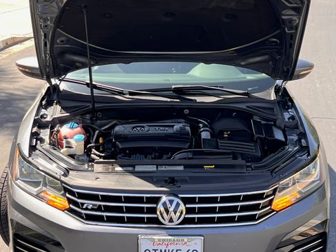 Used 2016 Volkswagen Passat 1.8T R-Line FWD image 6