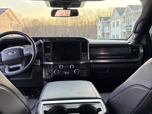 Used 2023 Ford F350 Lariat w/ Lariat Ultimate Package image 9