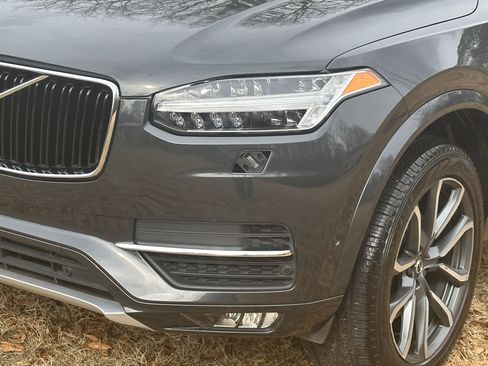 Used 2017 Volvo XC90 T6 Momentum w/ Vision Package image 27