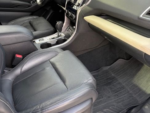 Used 2019 Subaru Ascent Limited w/ Popular Package #2 image 11