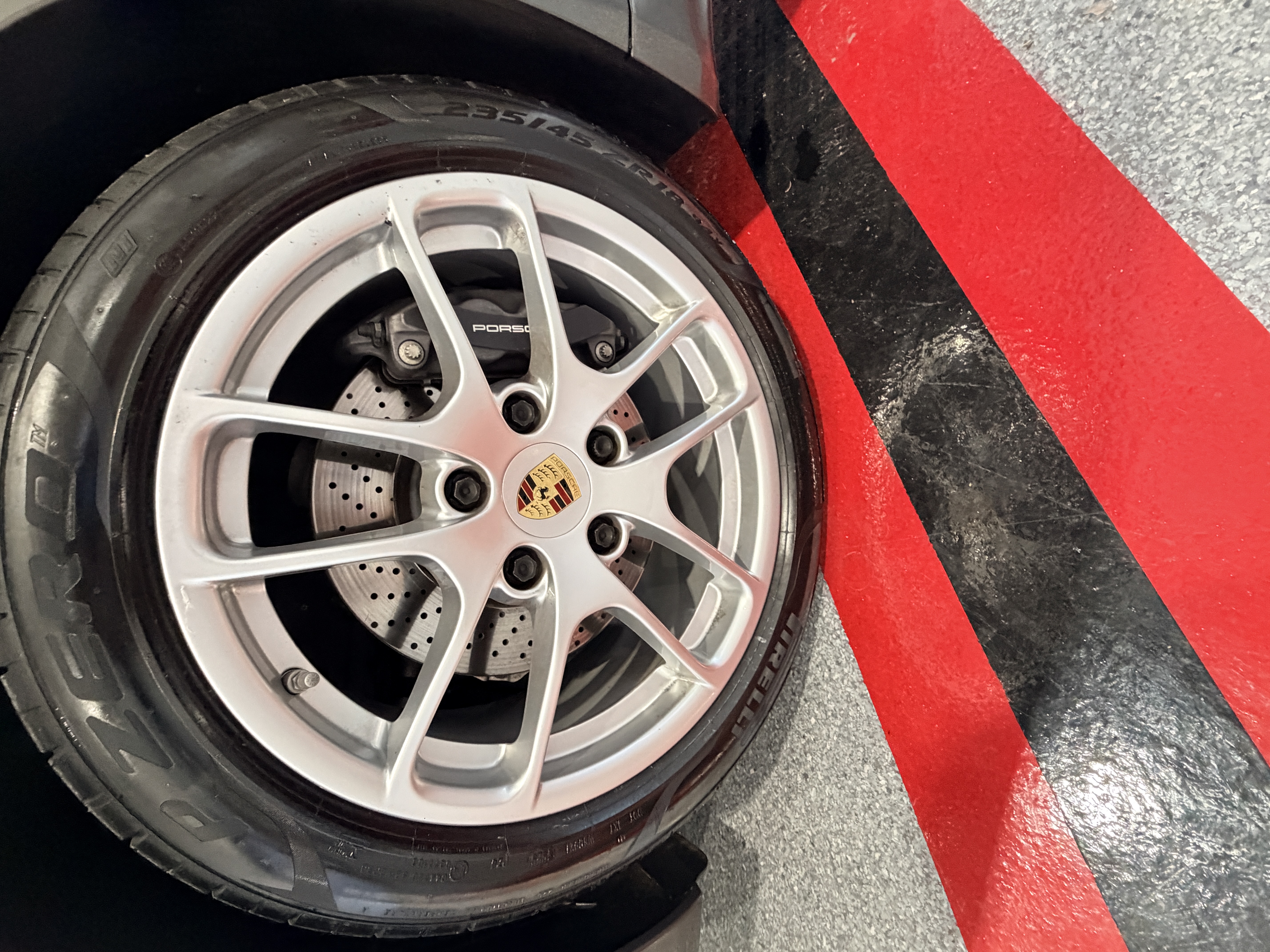 Used 2017 Porsche 718 Boxster RWD image 23