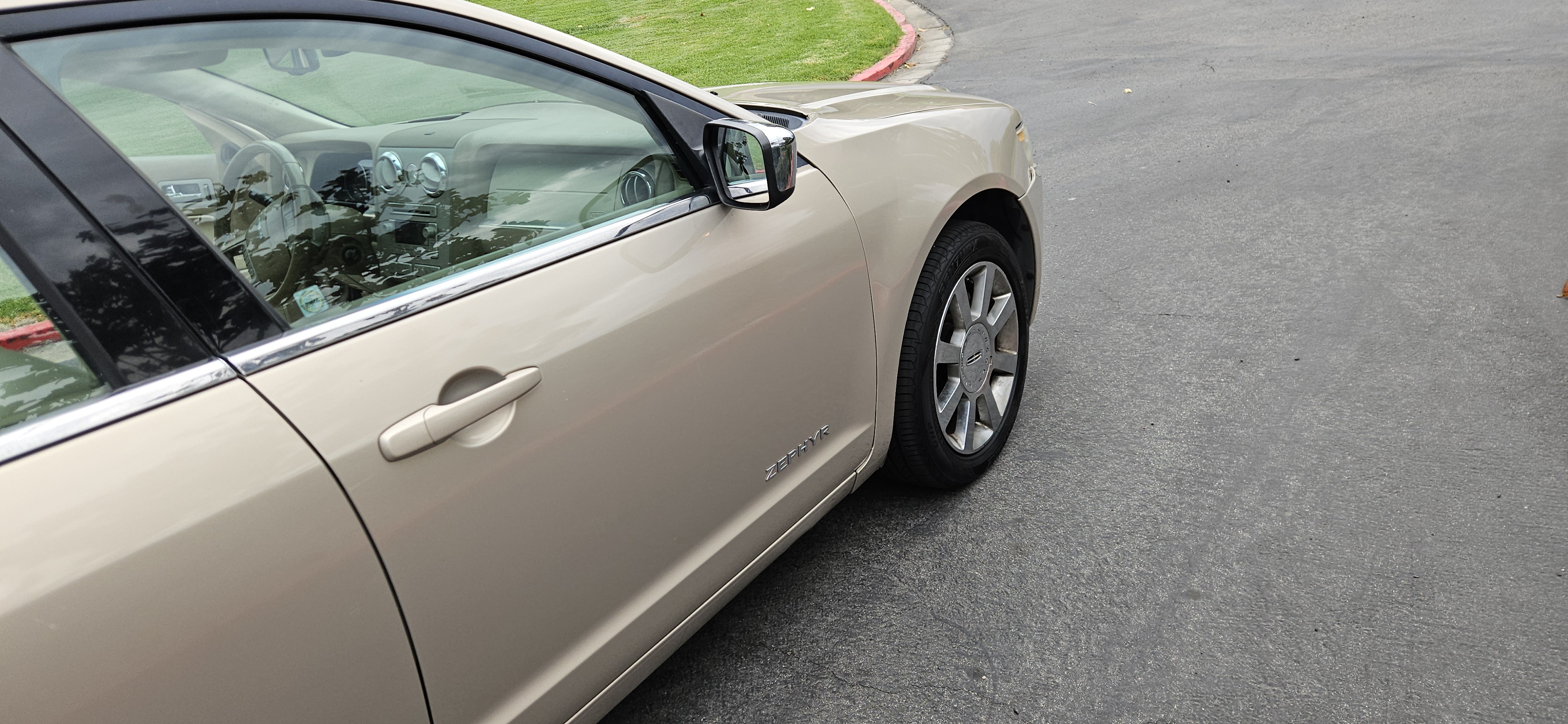 Used 2006 Lincoln Zephyr FWD image 9