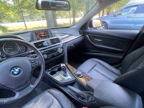 Used 2016 BMW 320i xDrive Sedan image 9