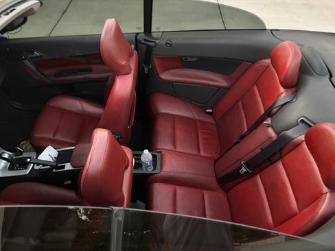 Used 2011 Volvo C70 T5 image 13