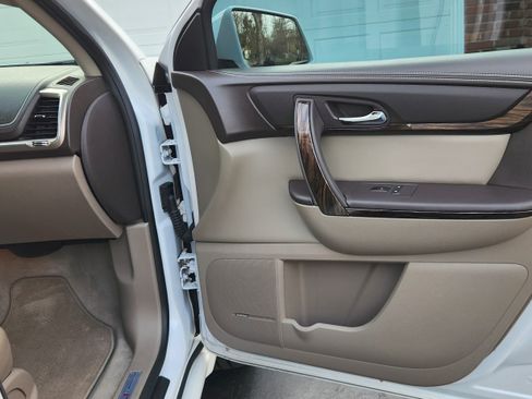 Used 2016 GMC Acadia Denali image 14