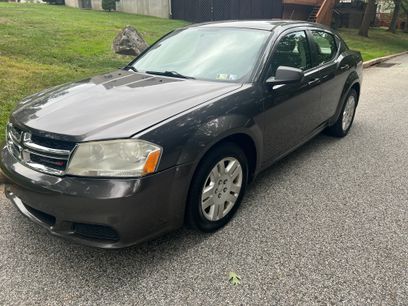 Used 2014 Dodge Avenger SE