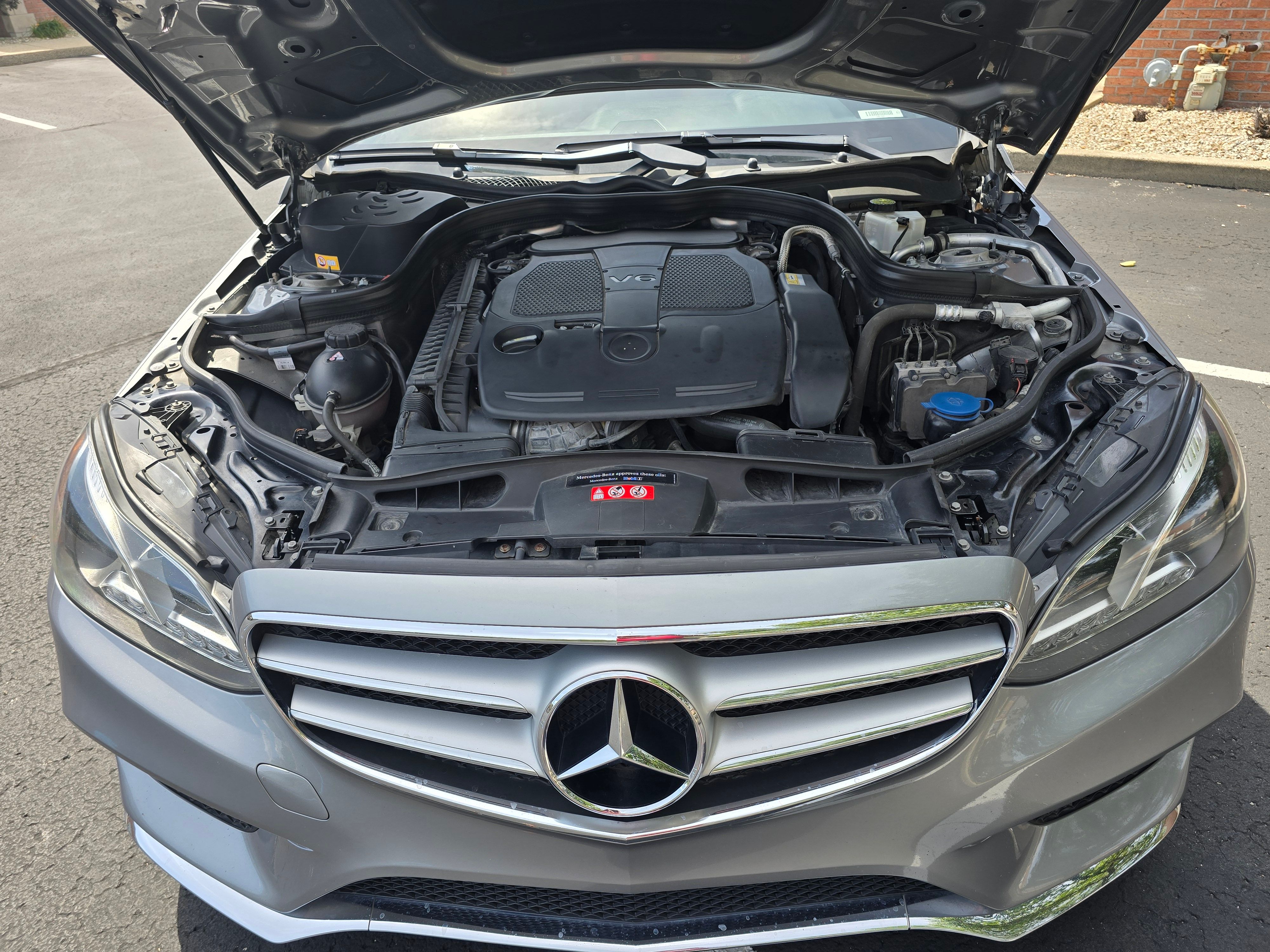 Used 2014 Mercedes-Benz E 350 4MATIC Sedan image 8