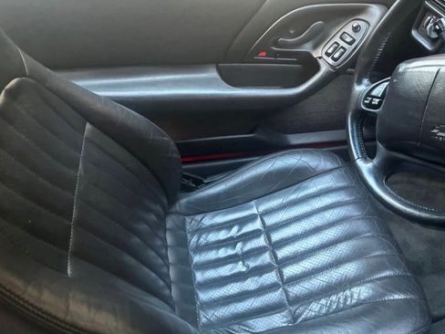 Used 2002 Chevrolet Camaro Z28 w/ SS Performance/Appearance Pkg image 12