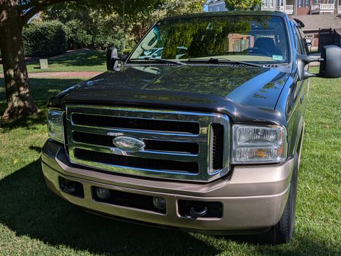 Used 2005 Ford Excursion Eddie Bauer image 10