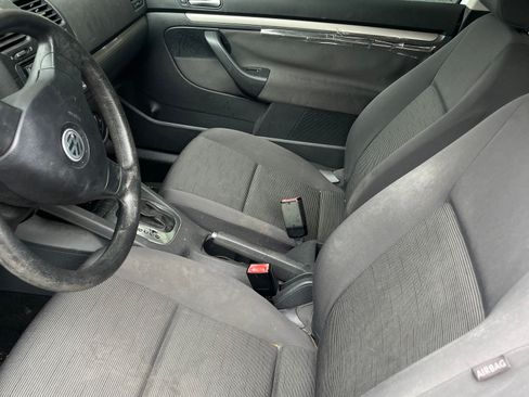 Used 2007 Volkswagen Rabbit 2-Door FWD image 2